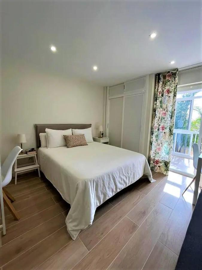 New Confort Benalmadena Luaran gambar